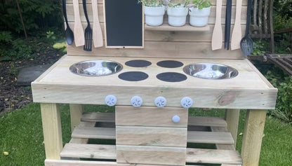 Oven Mud Kitchen
